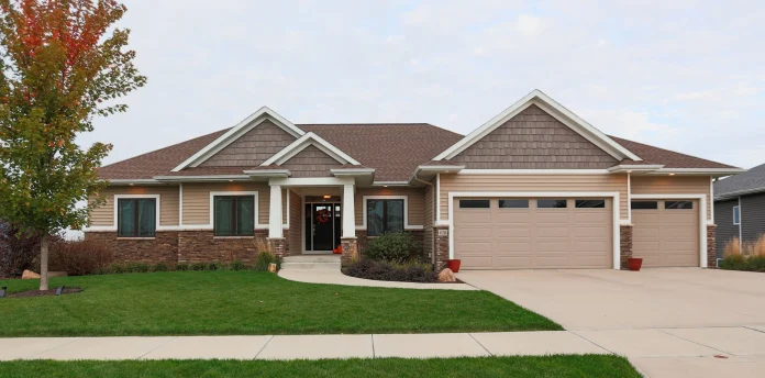 custom home builders in Iowa City